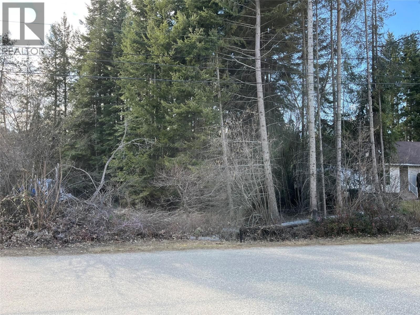 2723 Fir Drive, South Slocan, British Columbia V0G 2G1