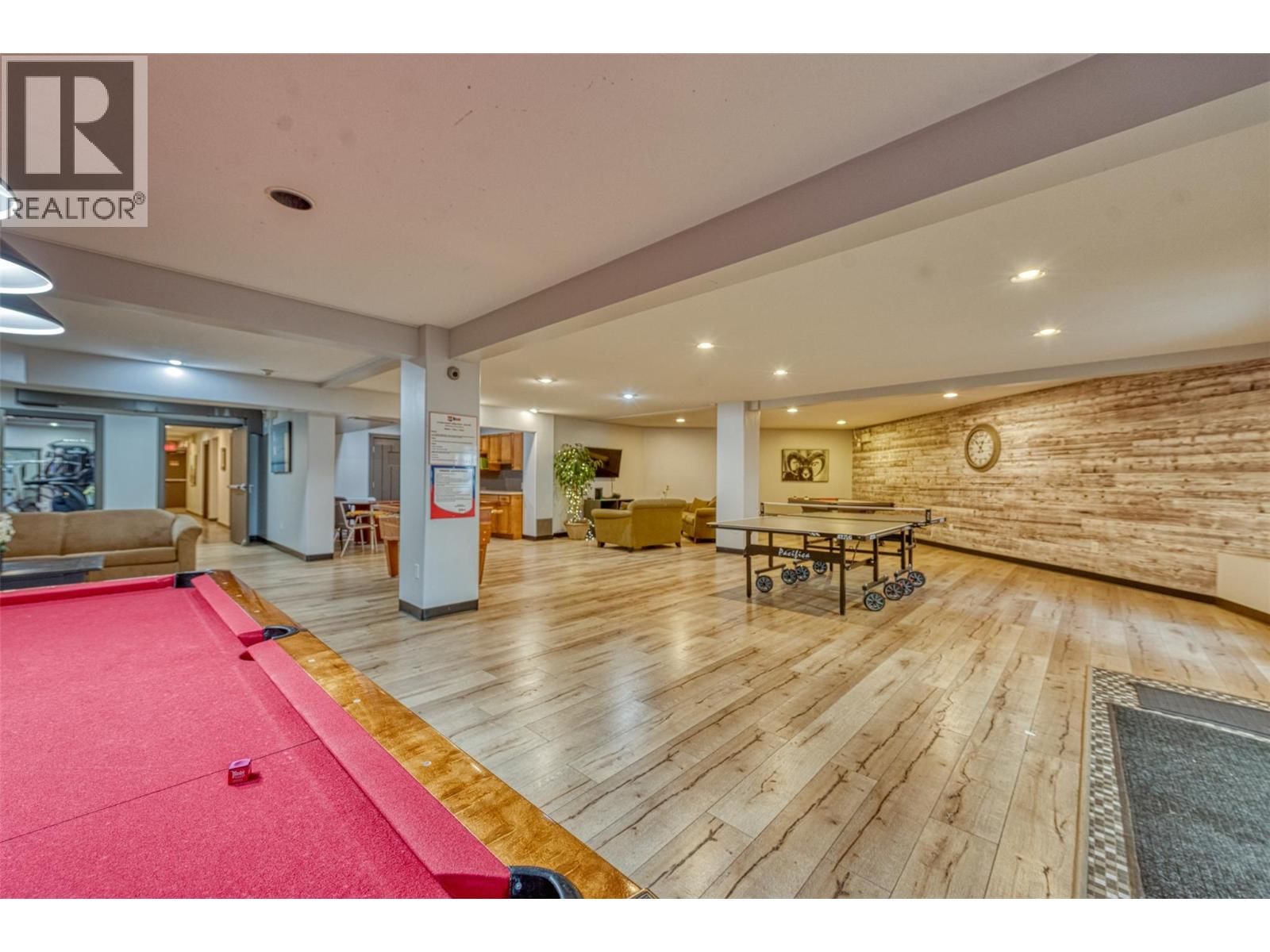 6904 BARCELONA DRIVE Image 54