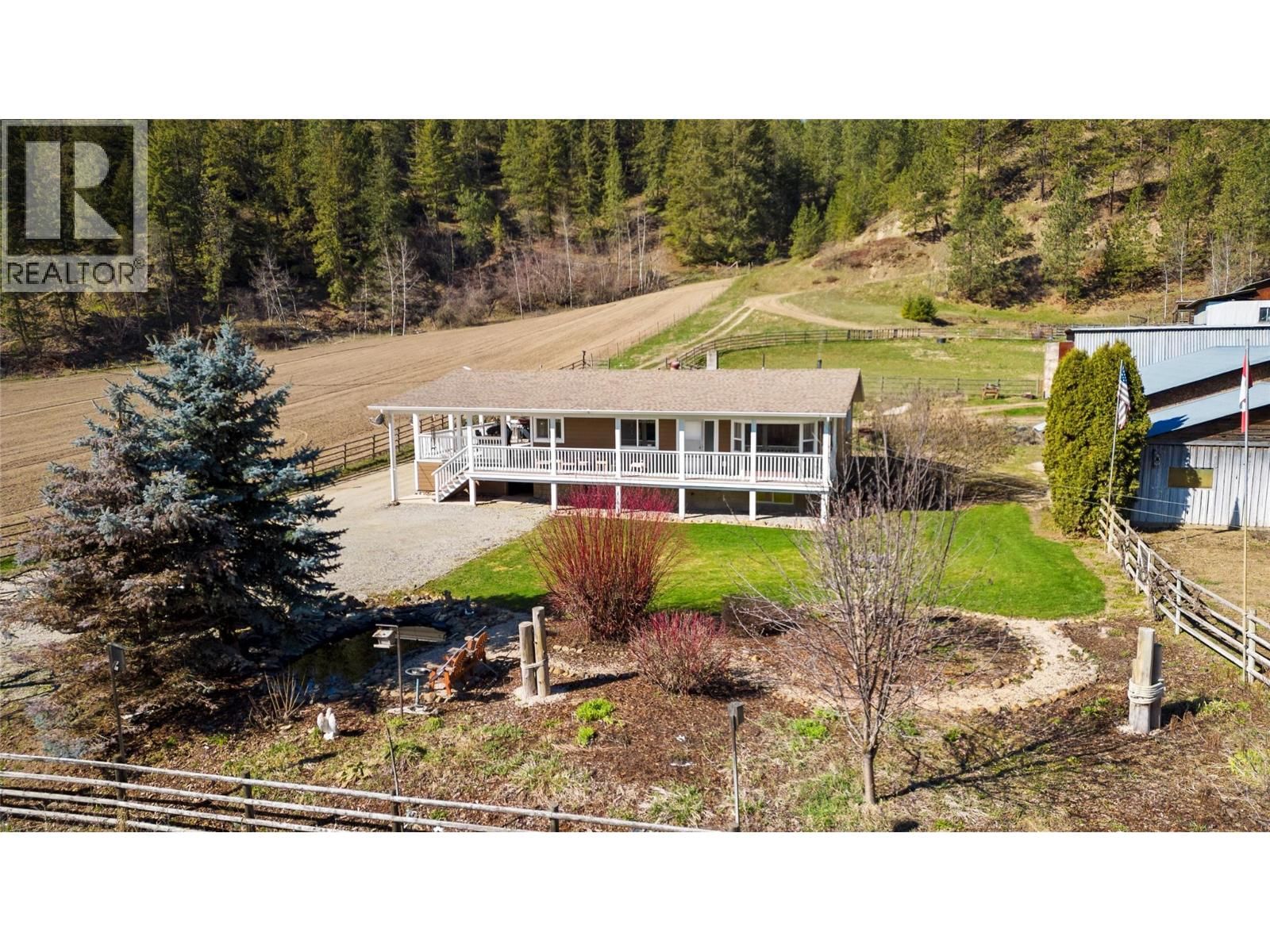 2720 Salmon River Road, Salmon Arm, British Columbia V1E 3H8