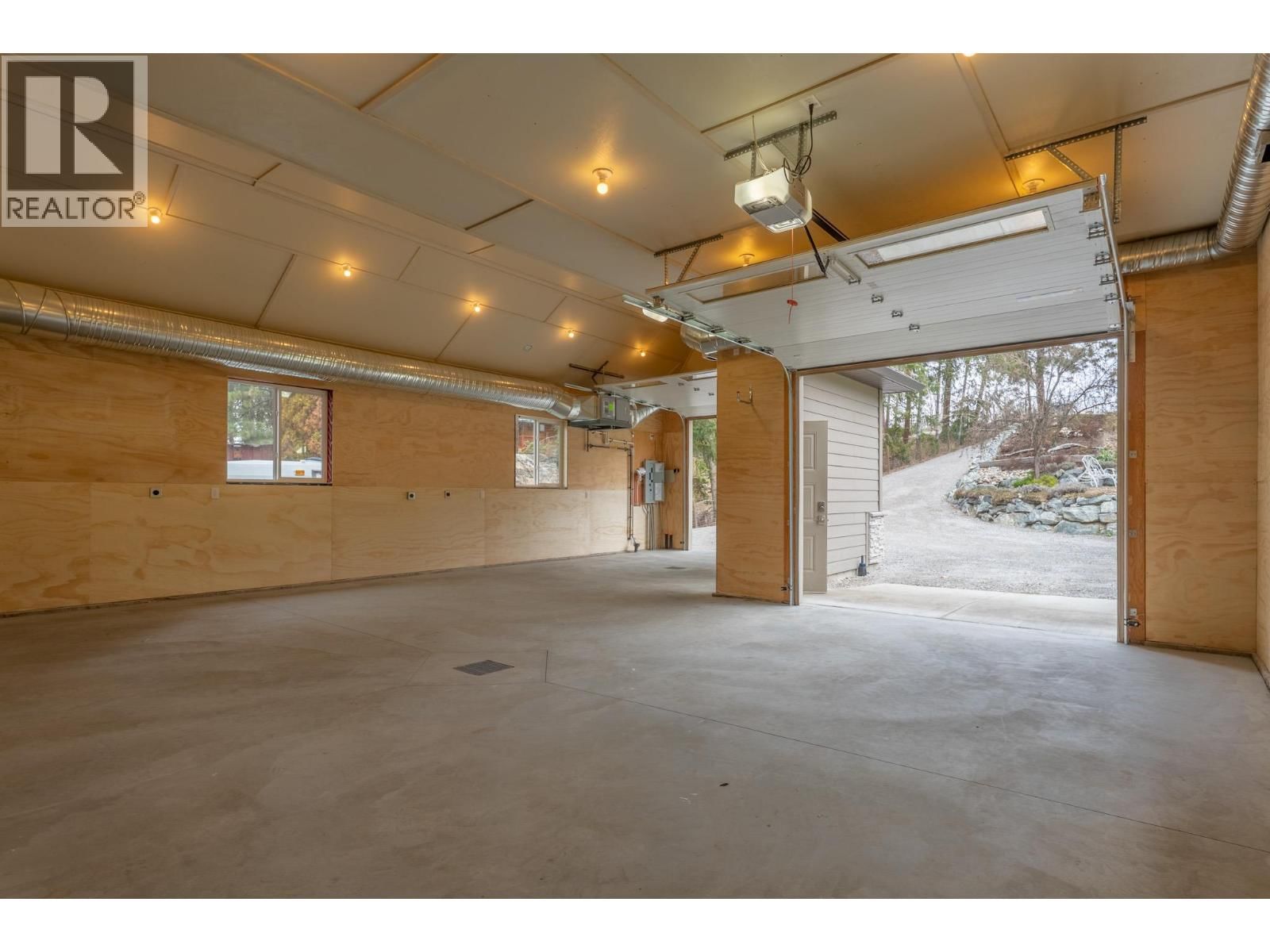 3625 WATER ROAD Image 25