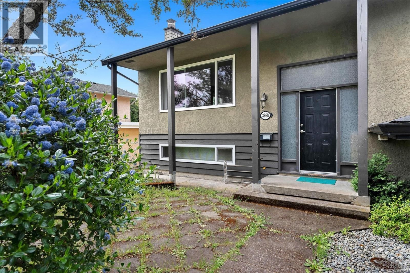 3958 Emerald Place property photo