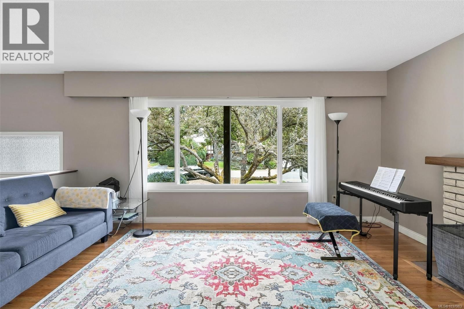 3958 Emerald Place property photo