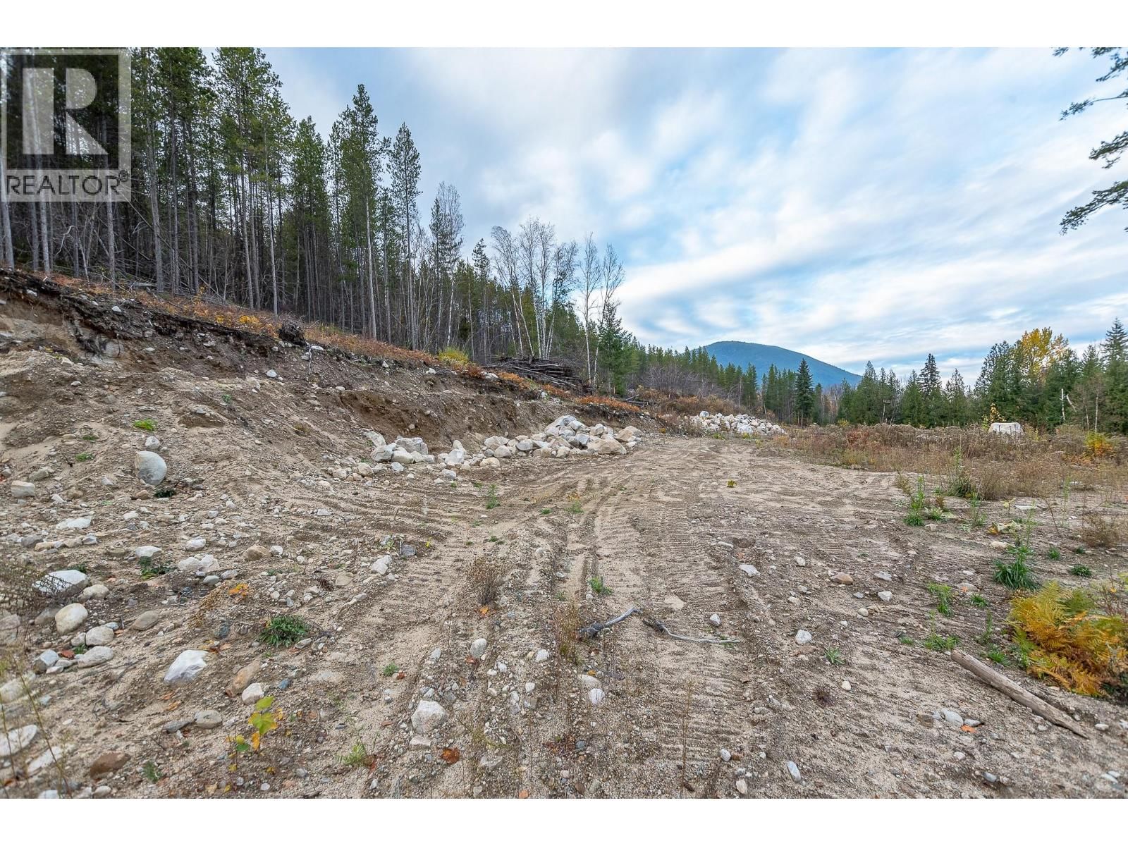 6425 1 AVENUE NORTHWEST Image 9