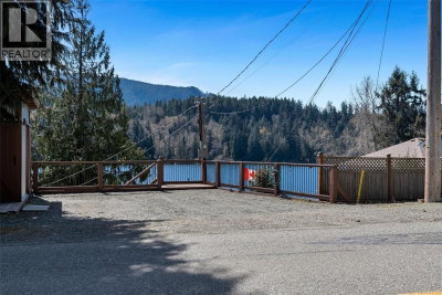 8624 North Shore Road | Lake Cowichan British Columbia | Slide Image Forty-nine