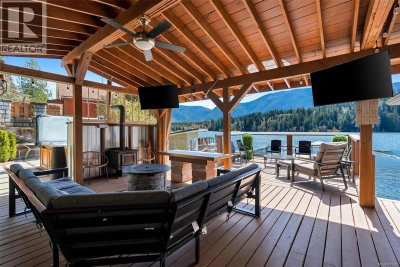 8624 North Shore Road | Lake Cowichan British Columbia | Slide Image Seven