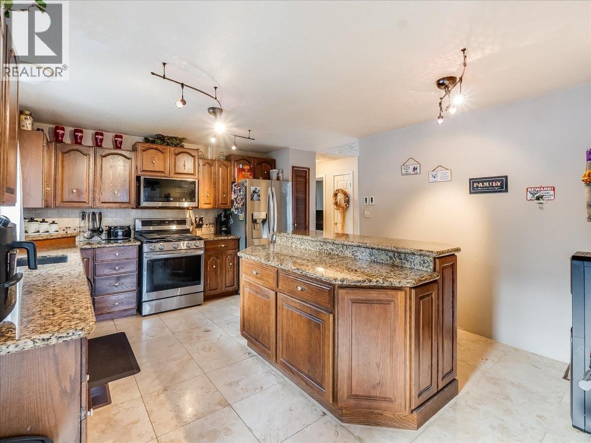 1076 COLUMBIA GARDENS ROAD Image 9