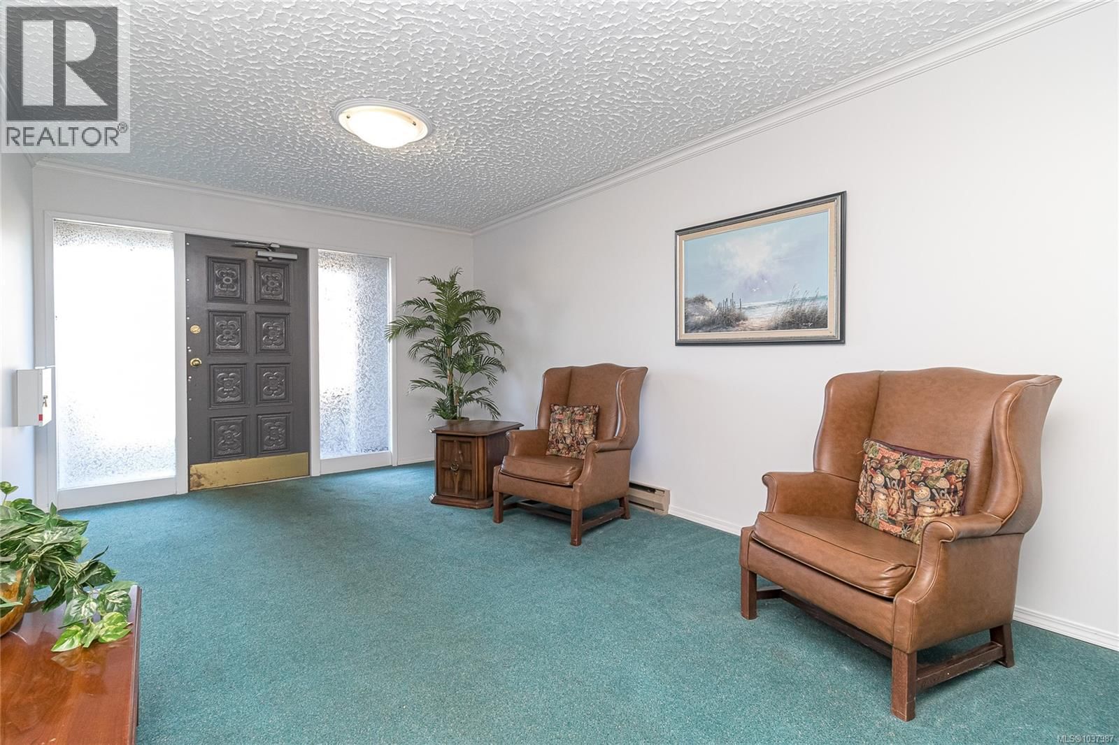 204 710 Lampson Street property photo