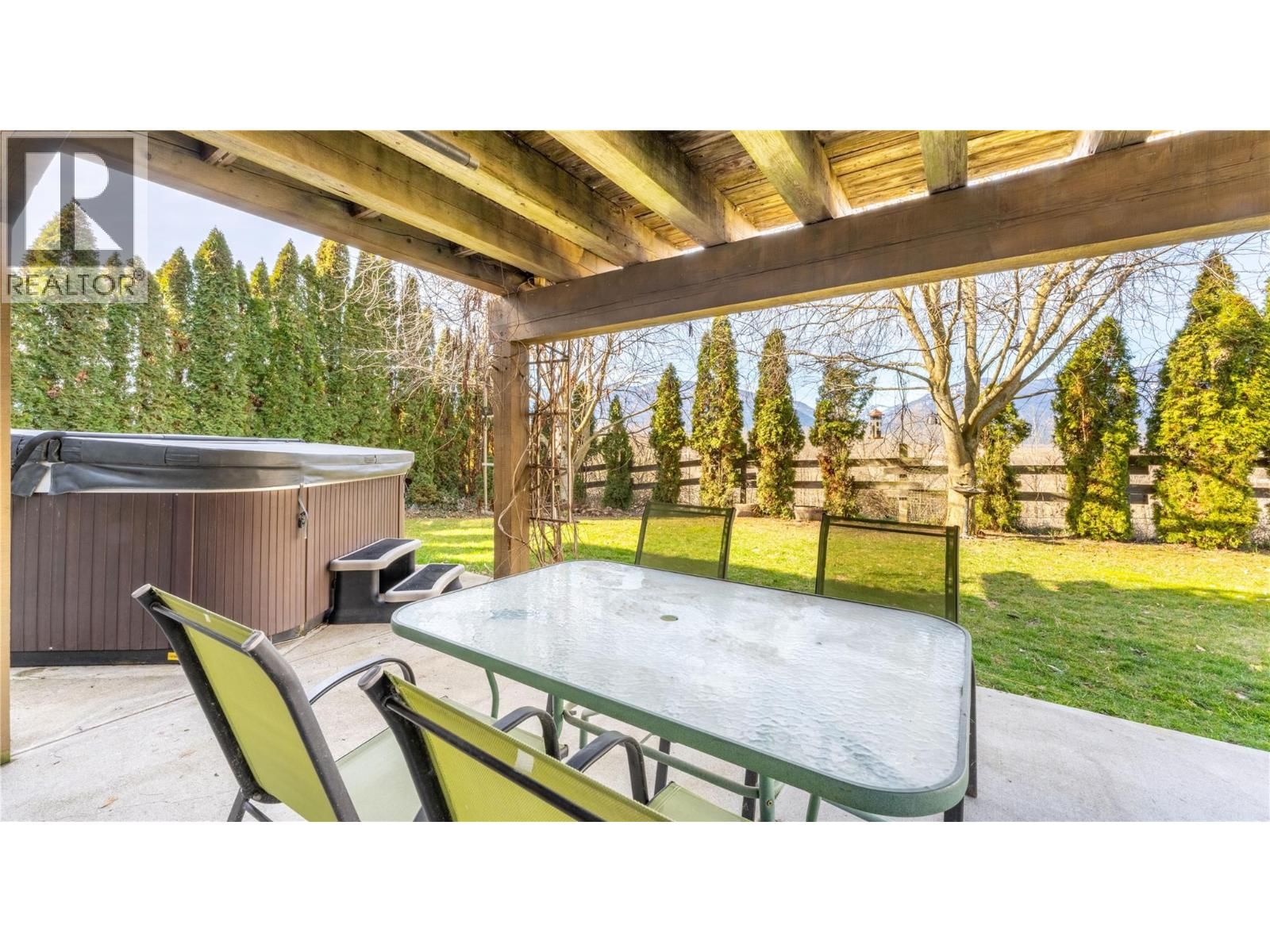 235 3RD AVENUE SOUTH Image 31