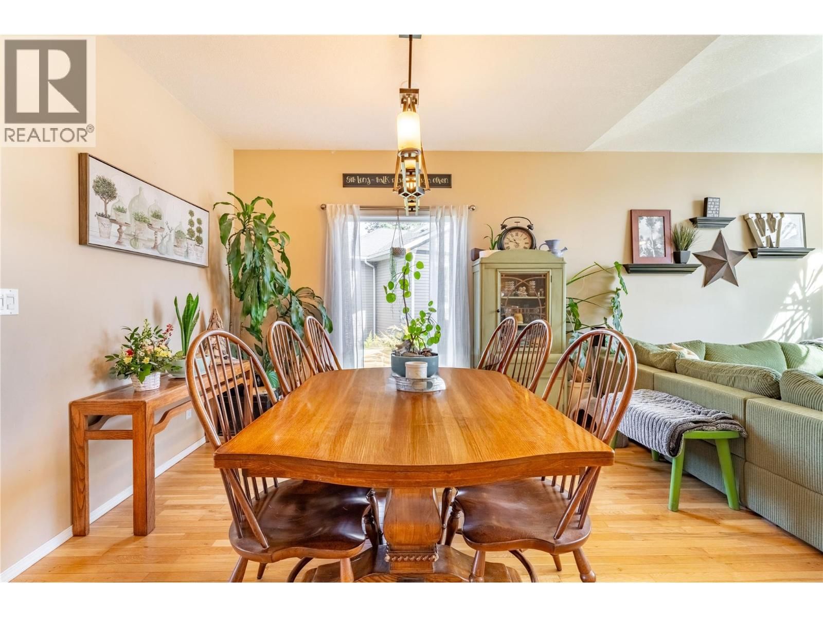 235 3RD AVENUE SOUTH Image 39