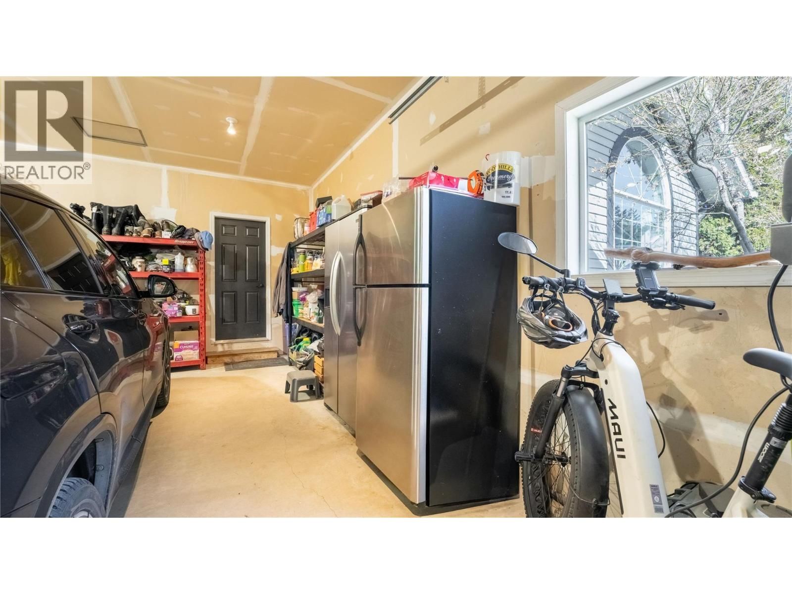 235 3RD AVENUE SOUTH Image 41