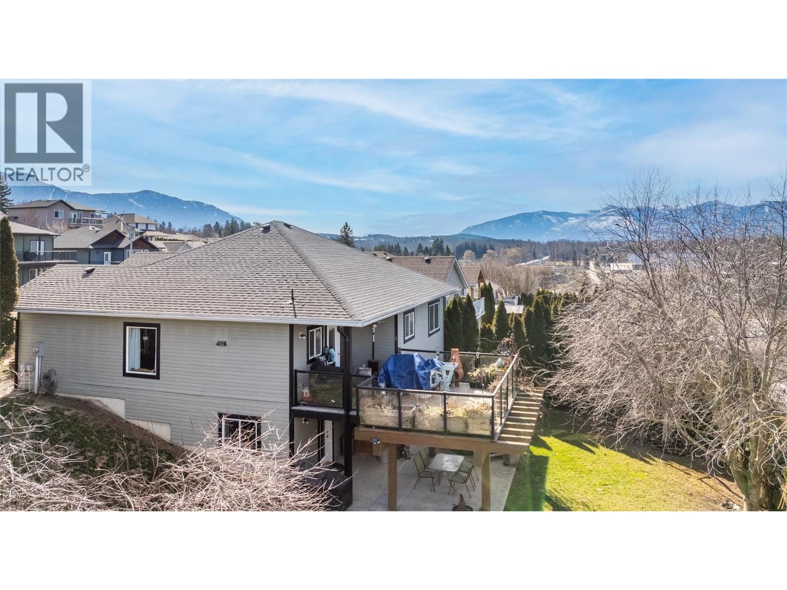 235 3RD AVENUE SOUTH Image 44