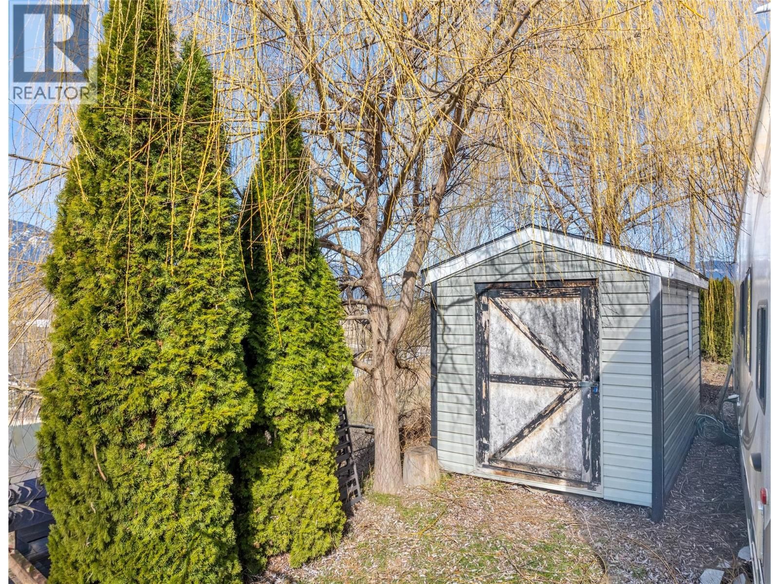 235 3RD AVENUE SOUTH Image 47