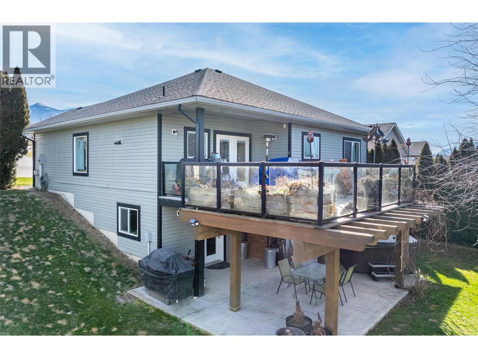 235 3RD AVENUE SOUTH Image 49