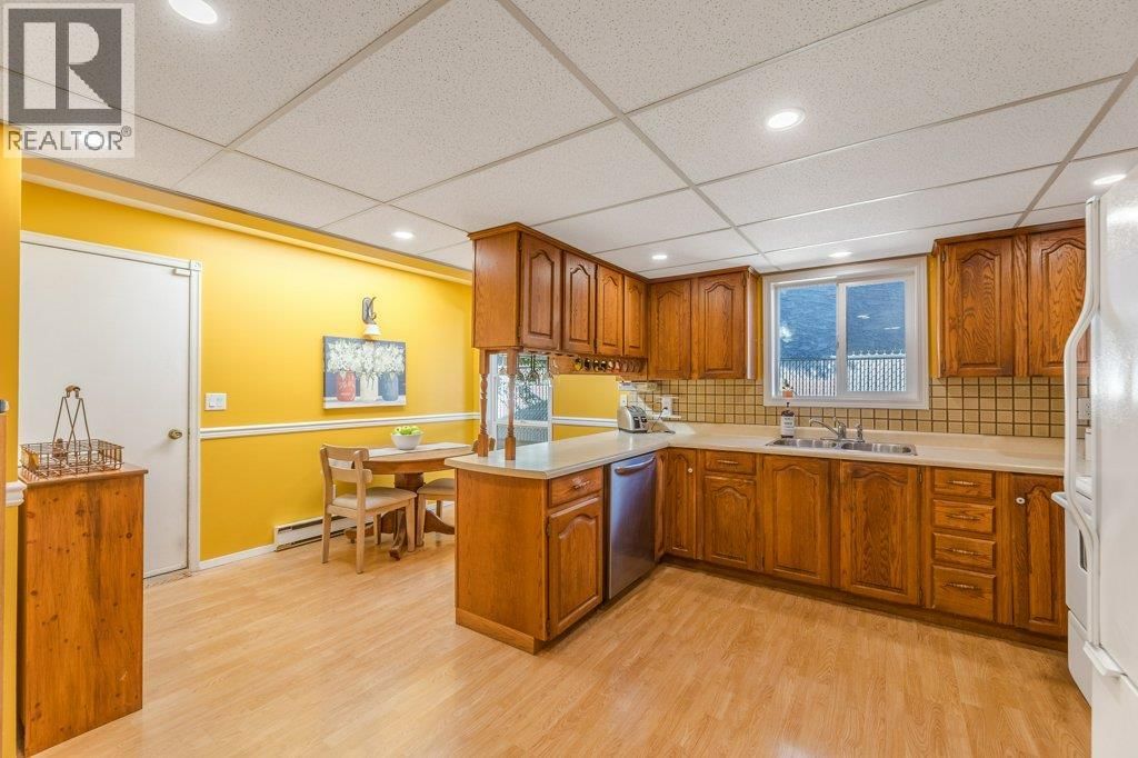 10 - 1950 BURTCH ROAD Image 14