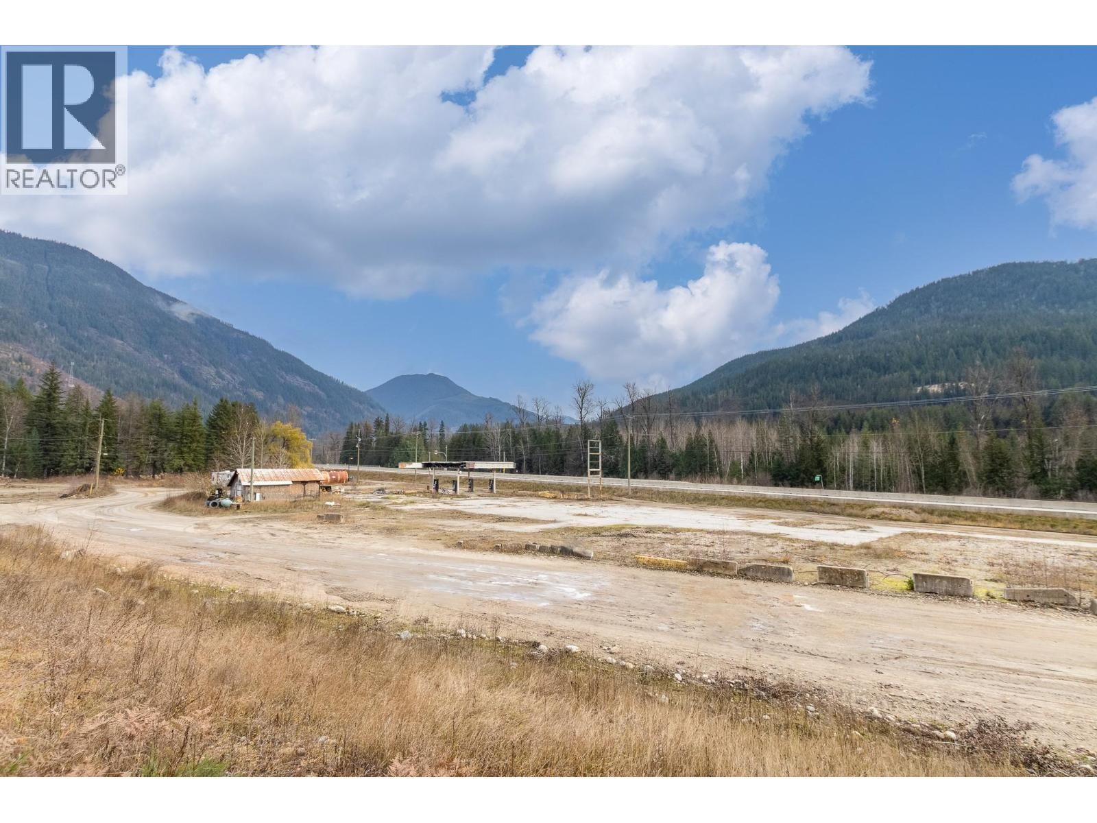 5487 Prosh Frontage Road, Malakwa, British Columbia V0E 2J0