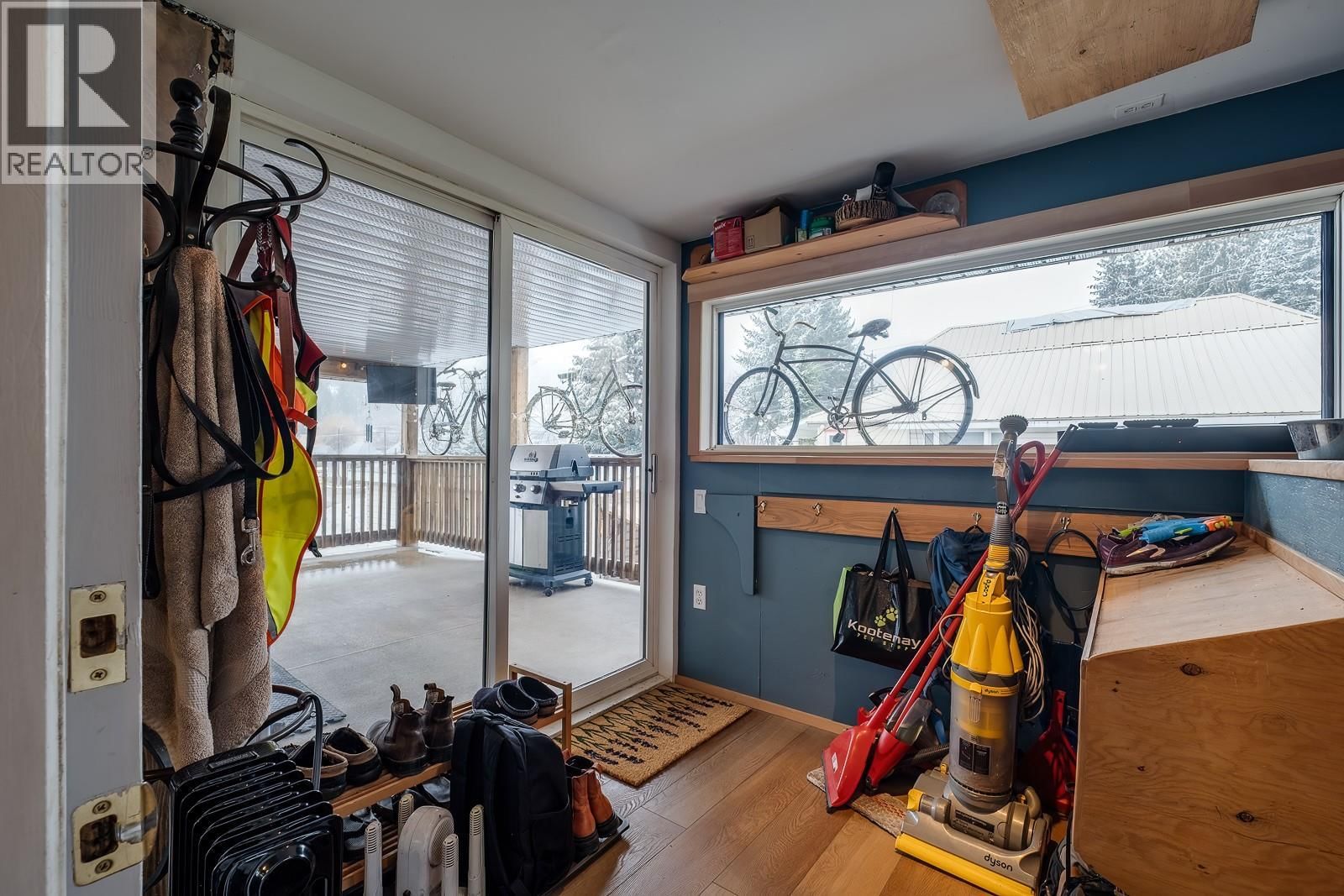 1730 KOOTENAY AVENUE Image 18