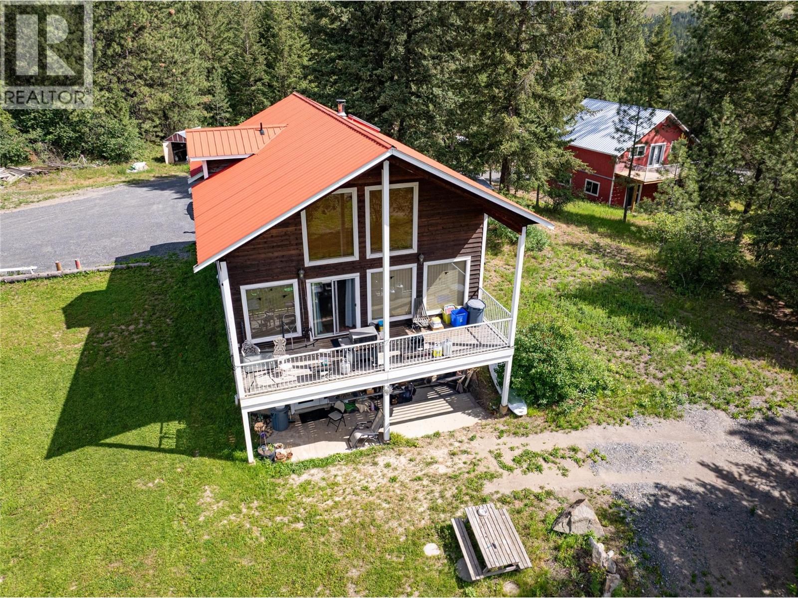 3230 Salmon River Road, Salmon Arm, British Columbia V1E 3H9