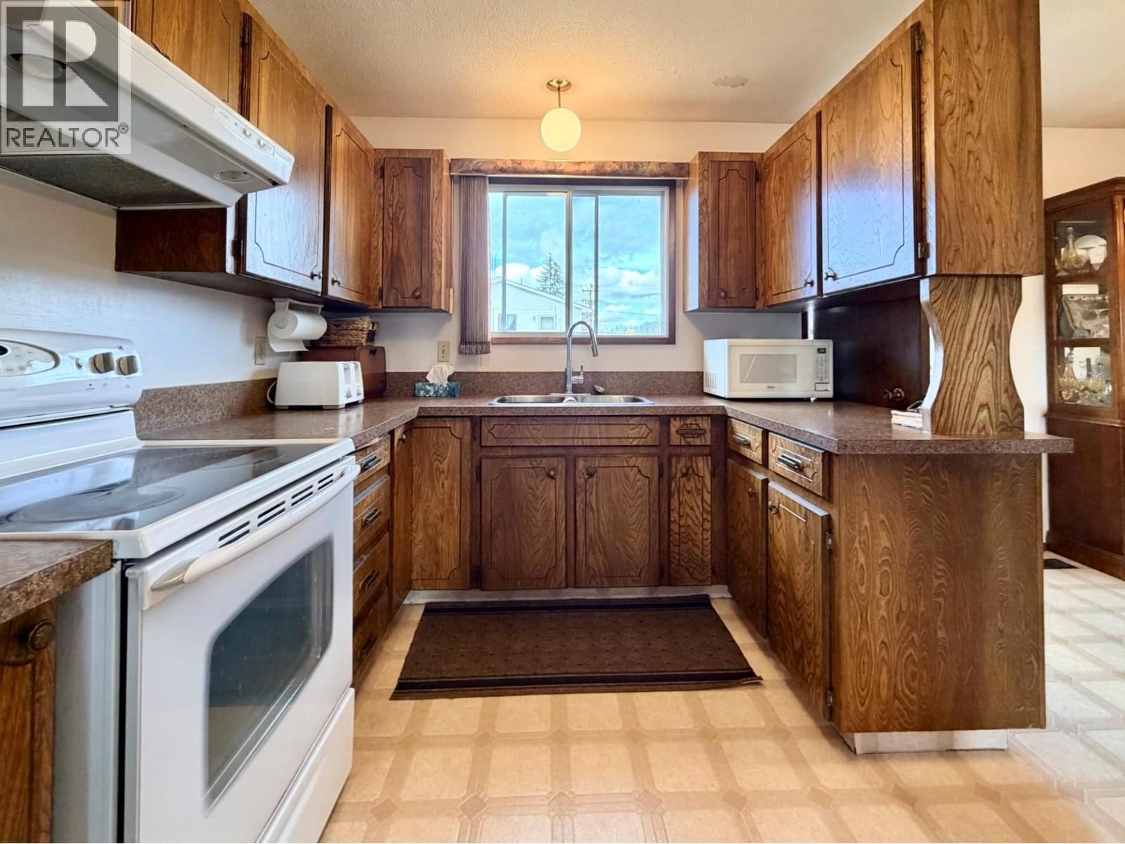 11102 SCOTT STREET Image 12