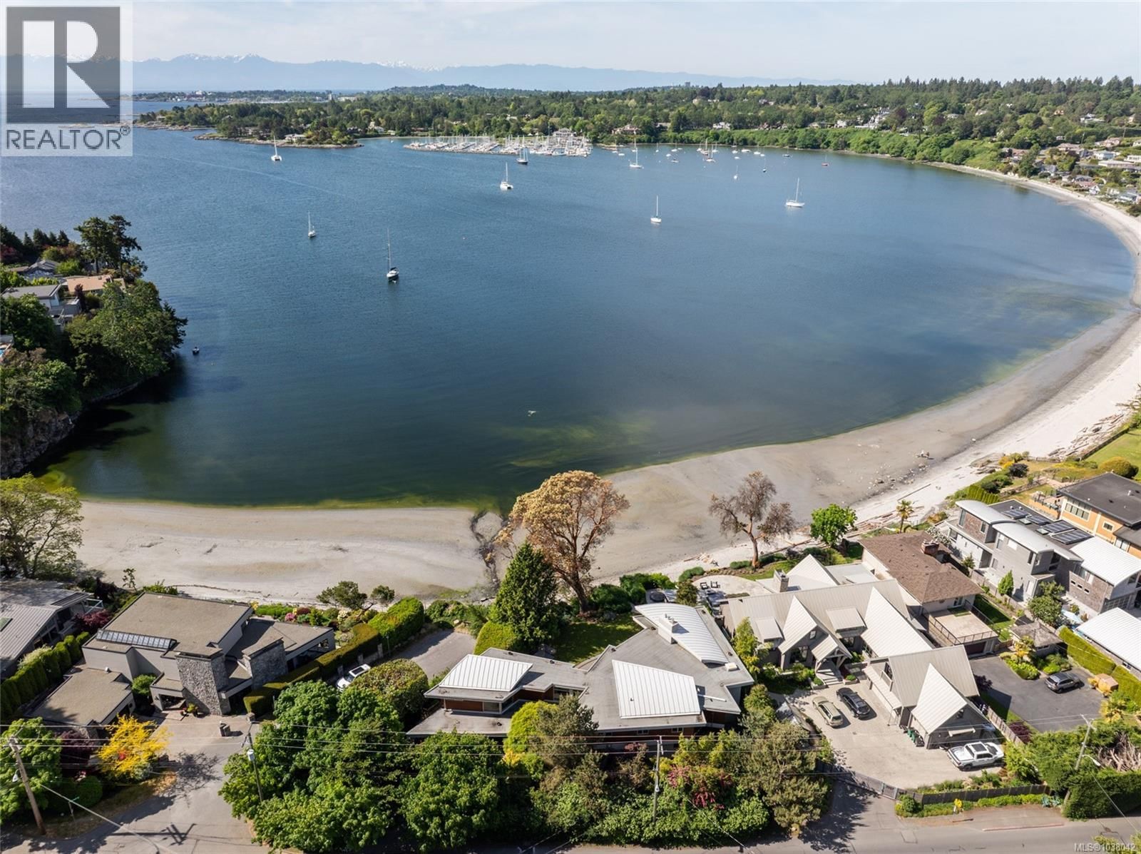 3931 Cadboro Bay Road