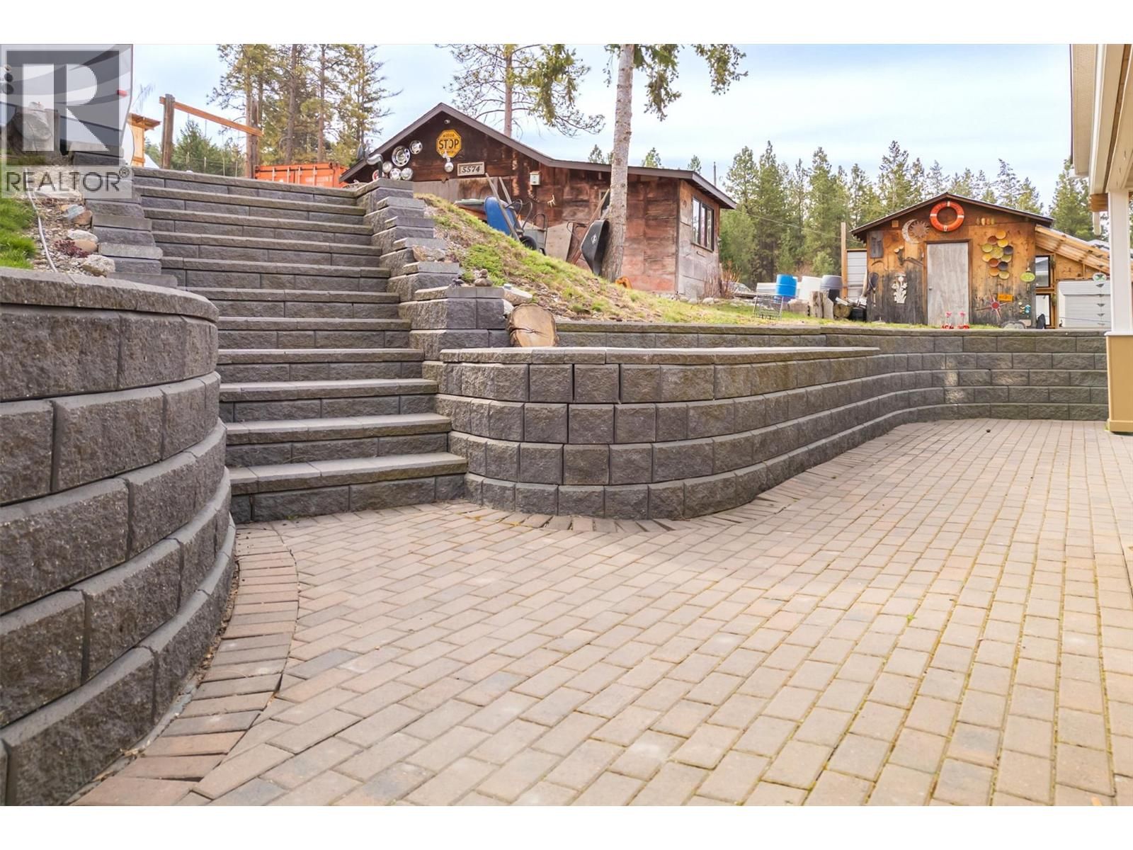 5574 STUBBS ROAD Image 31