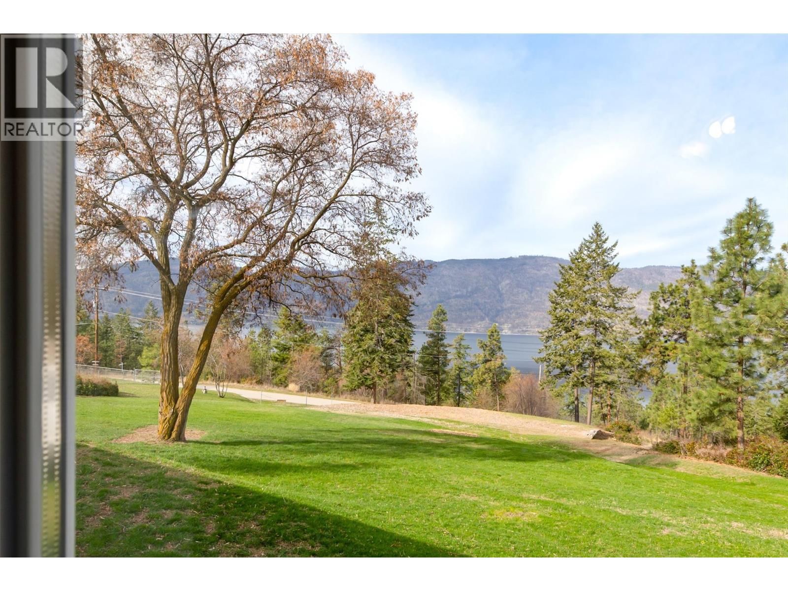 5574 STUBBS ROAD Image 38