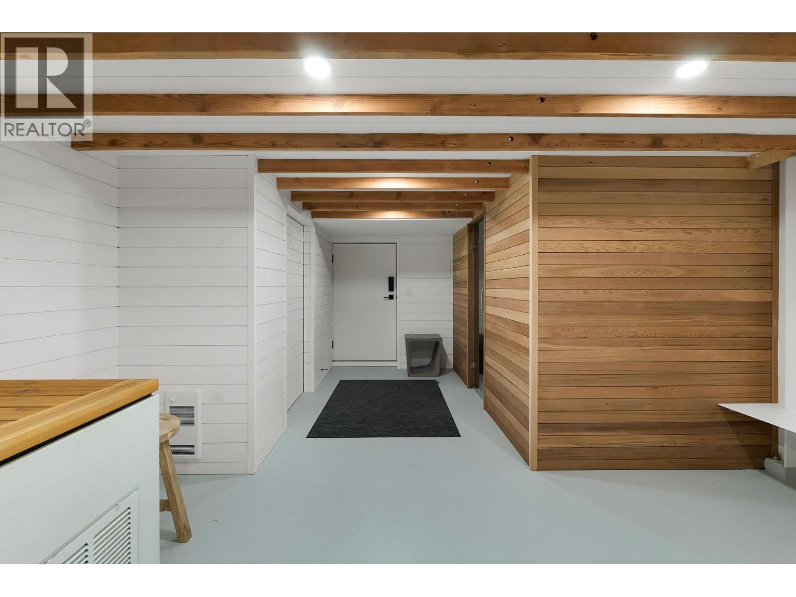 4110 LAKESHORE ROAD Image 12