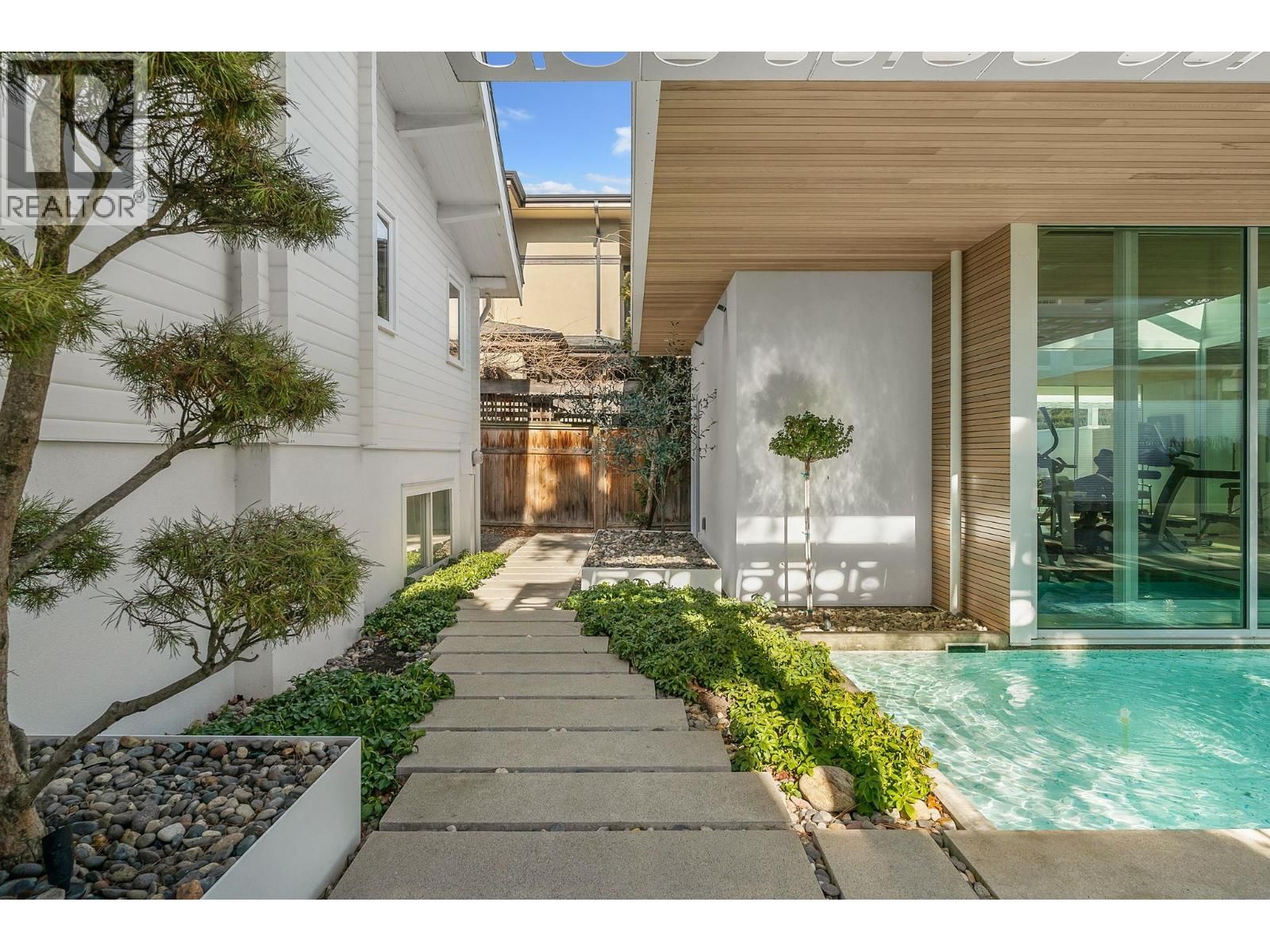 4110 LAKESHORE ROAD Image 14