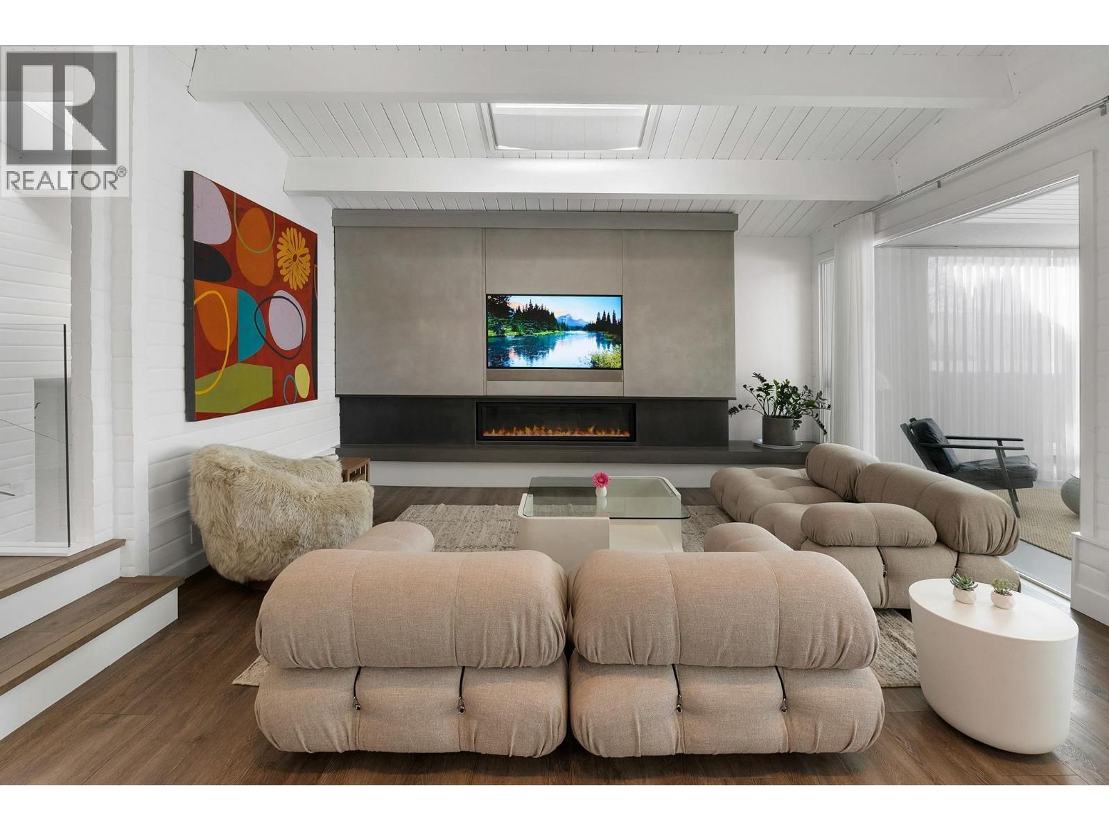 4110 LAKESHORE ROAD Image 39