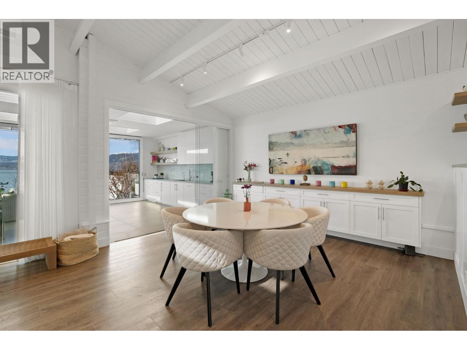 4110 LAKESHORE ROAD Image 43