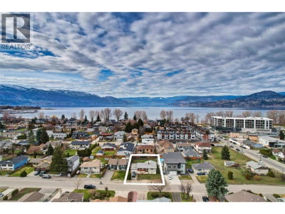 3524 Scott Road | Kelowna British Columbia | Slide Image Four