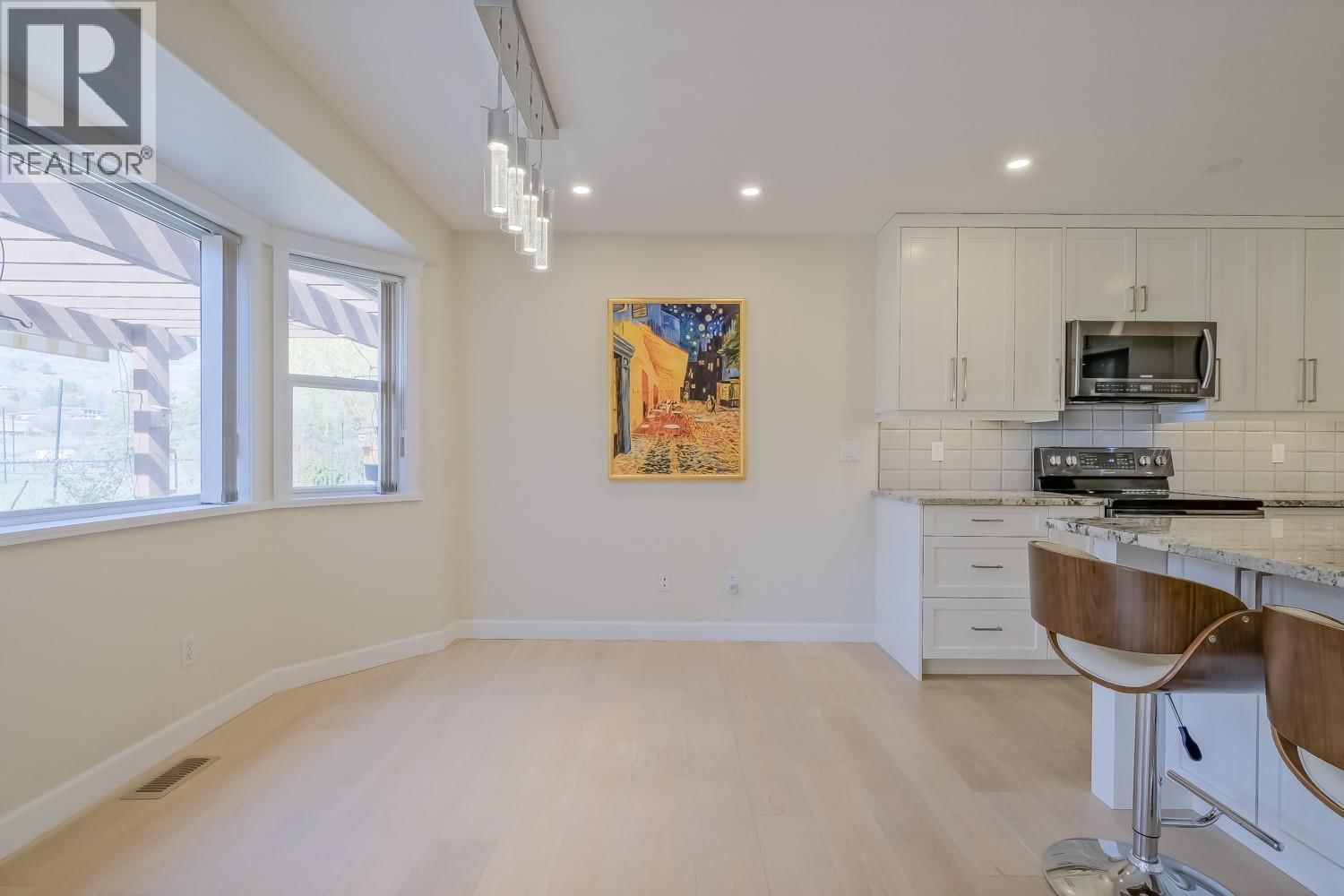 434 RIDGE ROAD Image 14