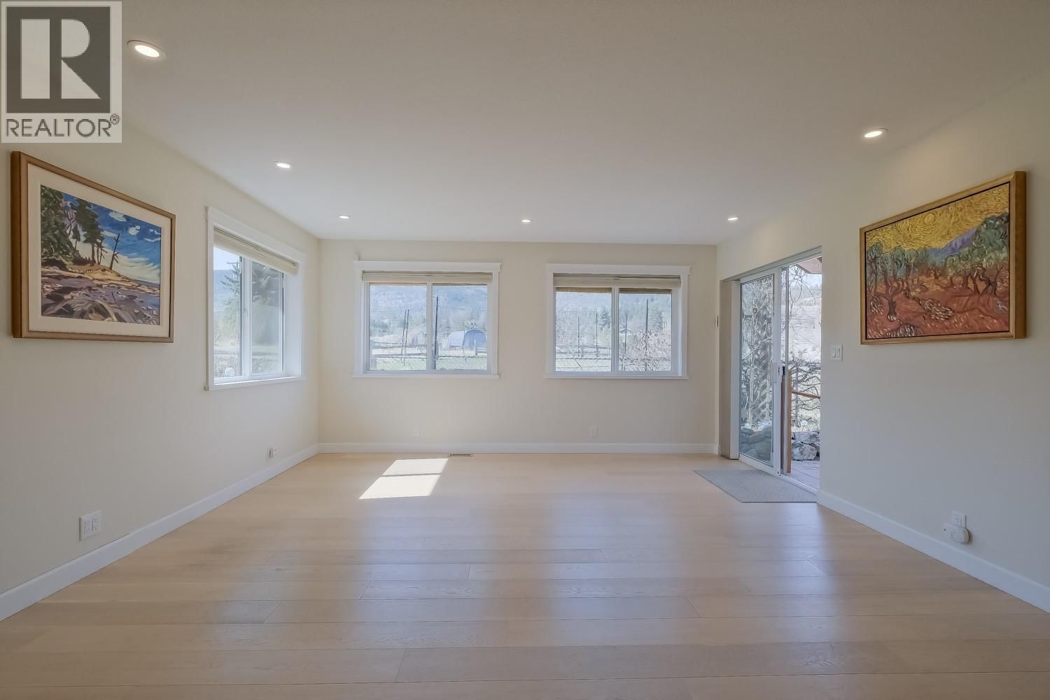 434 RIDGE ROAD Image 18