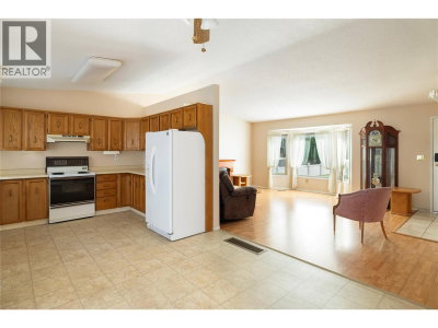 250 Hillaby Avenue | Kelowna British Columbia | Slide Image Seven
