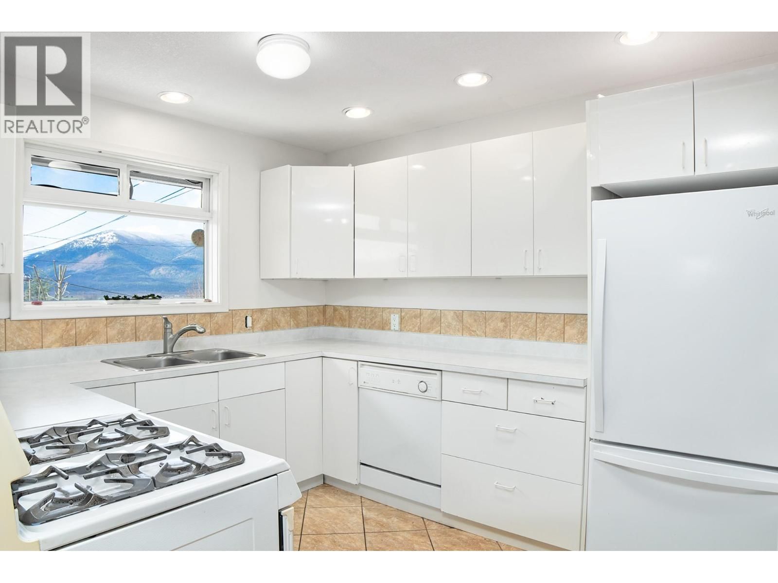 338 VALLEYVIEW DRIVE Image 10