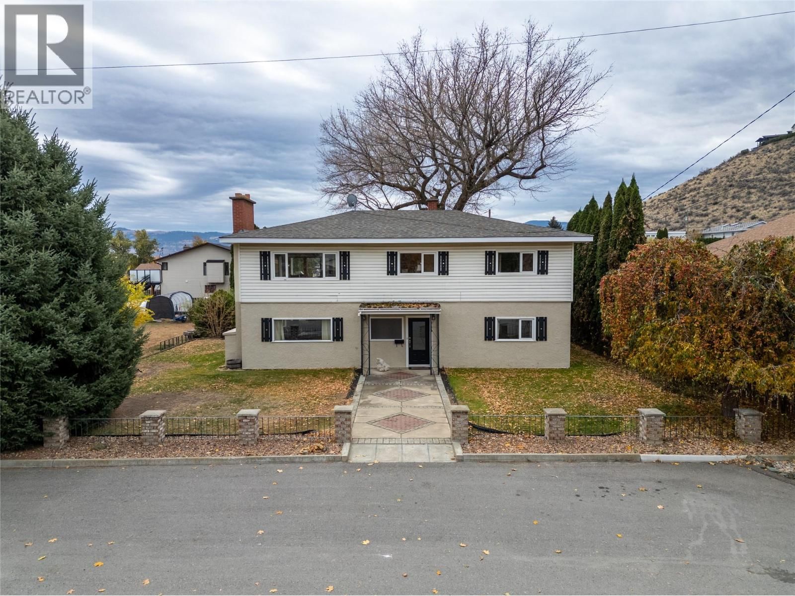 725 YATES Road, Kamloops, British Columbia V2B 6E1