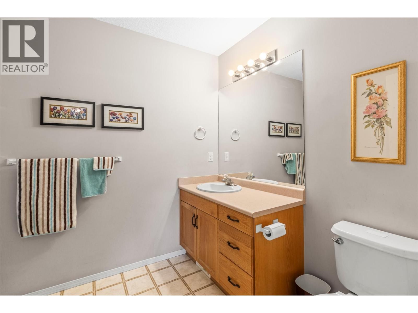 55 - 2675 PINE AVENUE Image 26