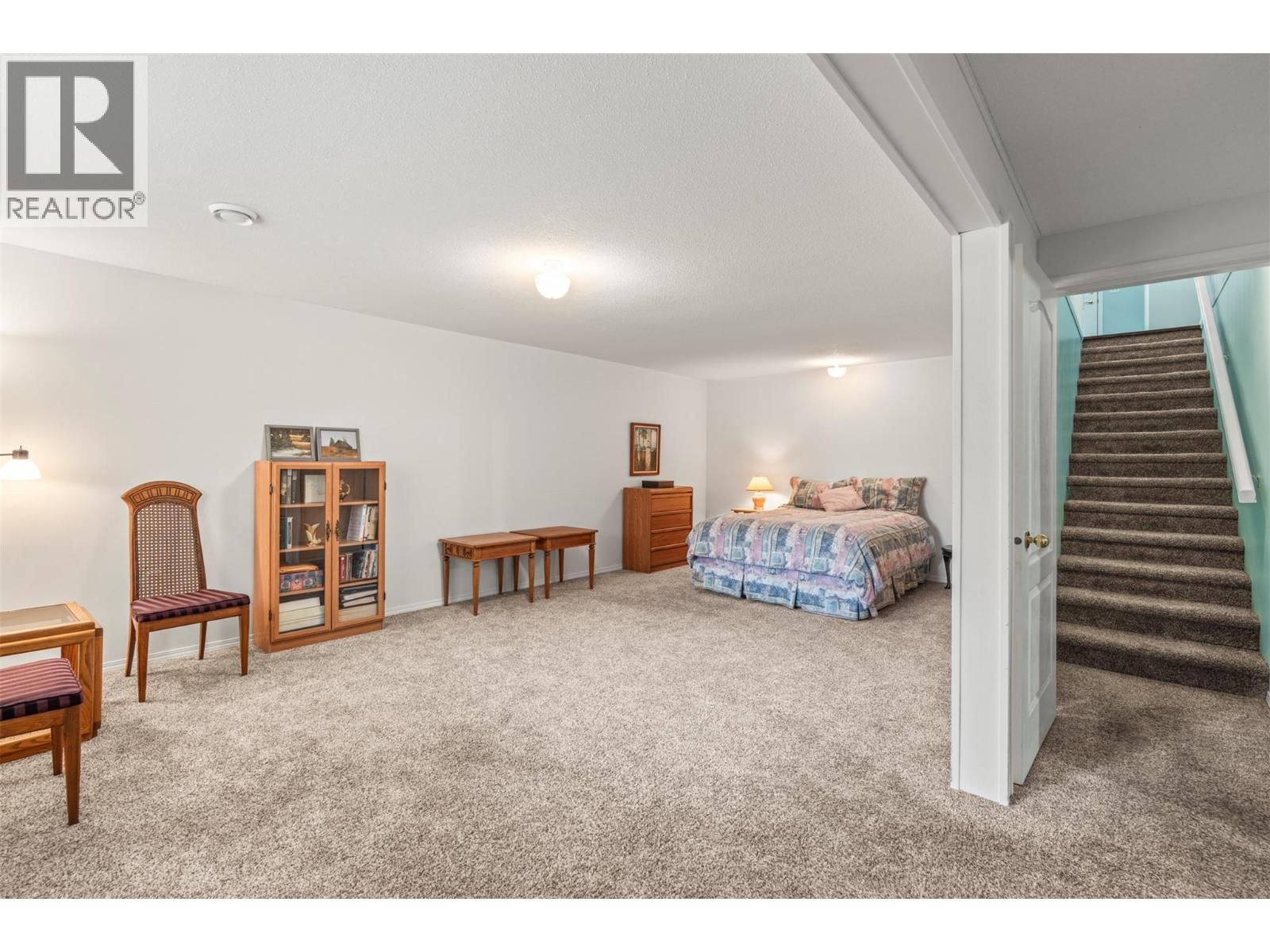 55 - 2675 PINE AVENUE Image 34