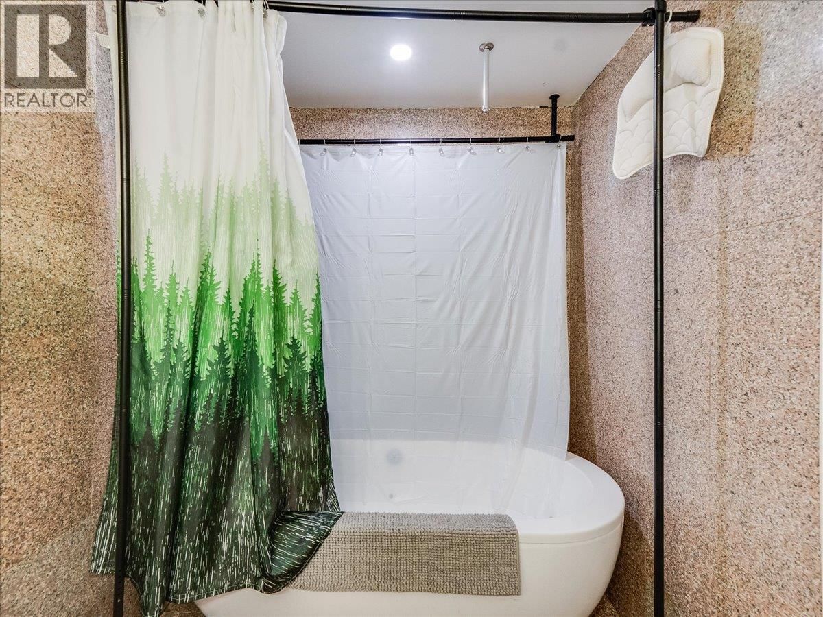 4675 6 HIGHWAY Image 43