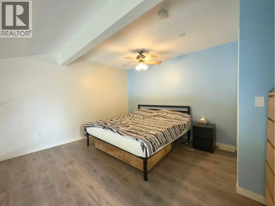 3155 Gordon Drive | Kelowna British Columbia | Slide Image Sixteen