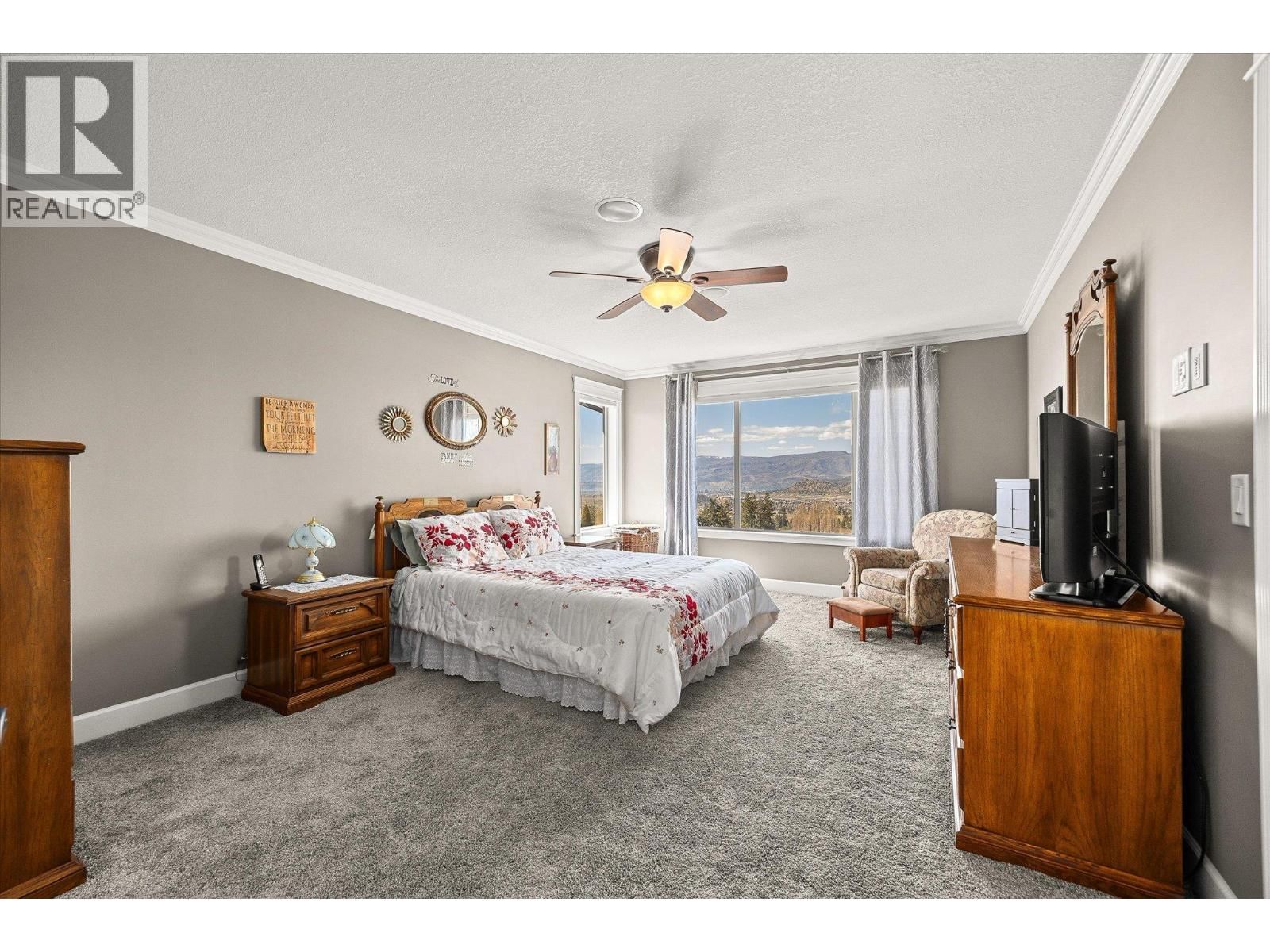 1018 HUME AVENUE Image 28