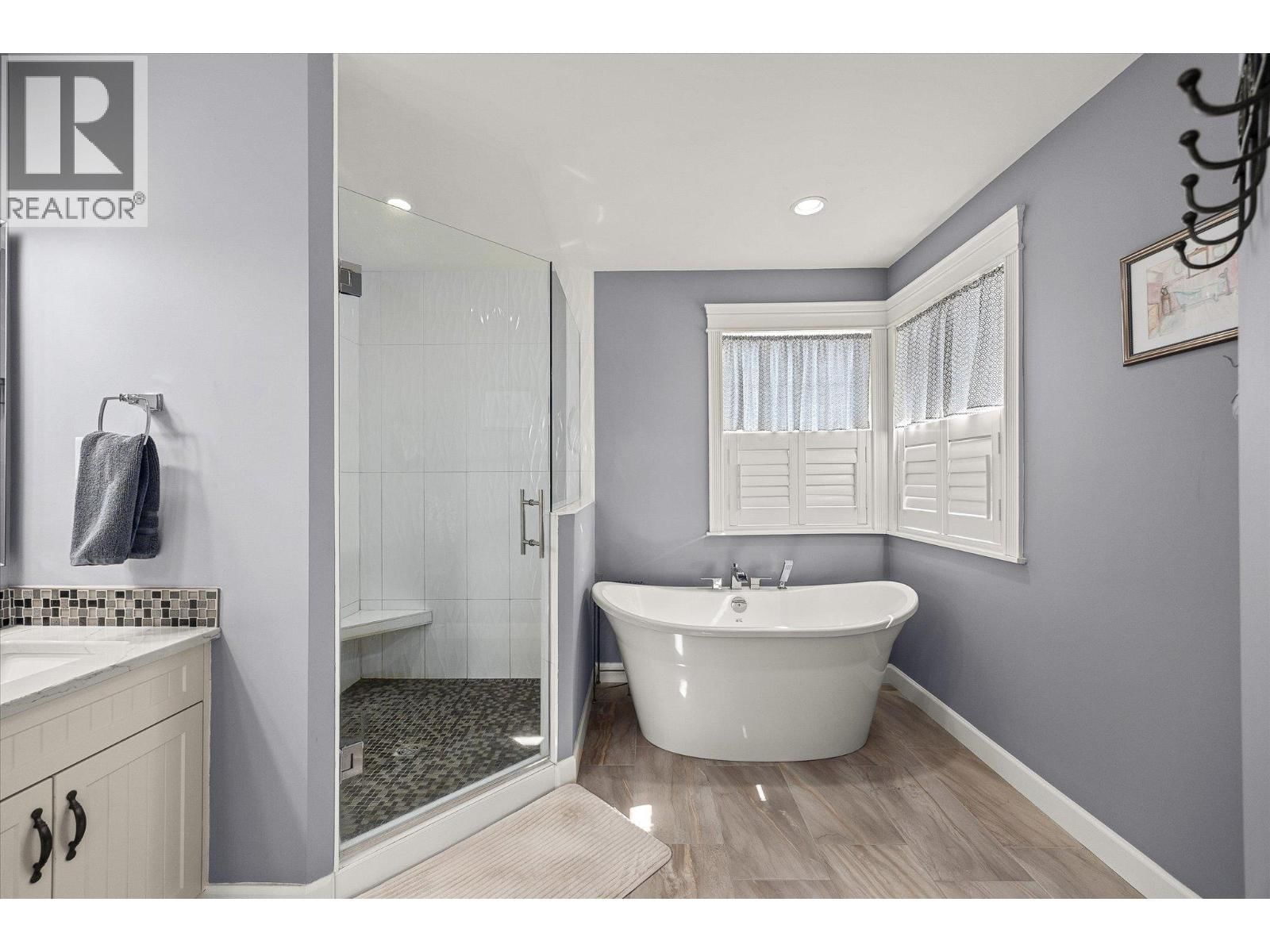 1018 HUME AVENUE Image 33