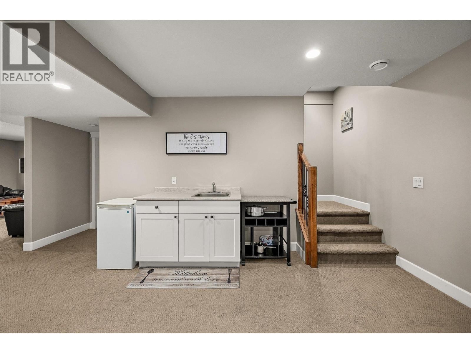 1018 HUME AVENUE Image 46