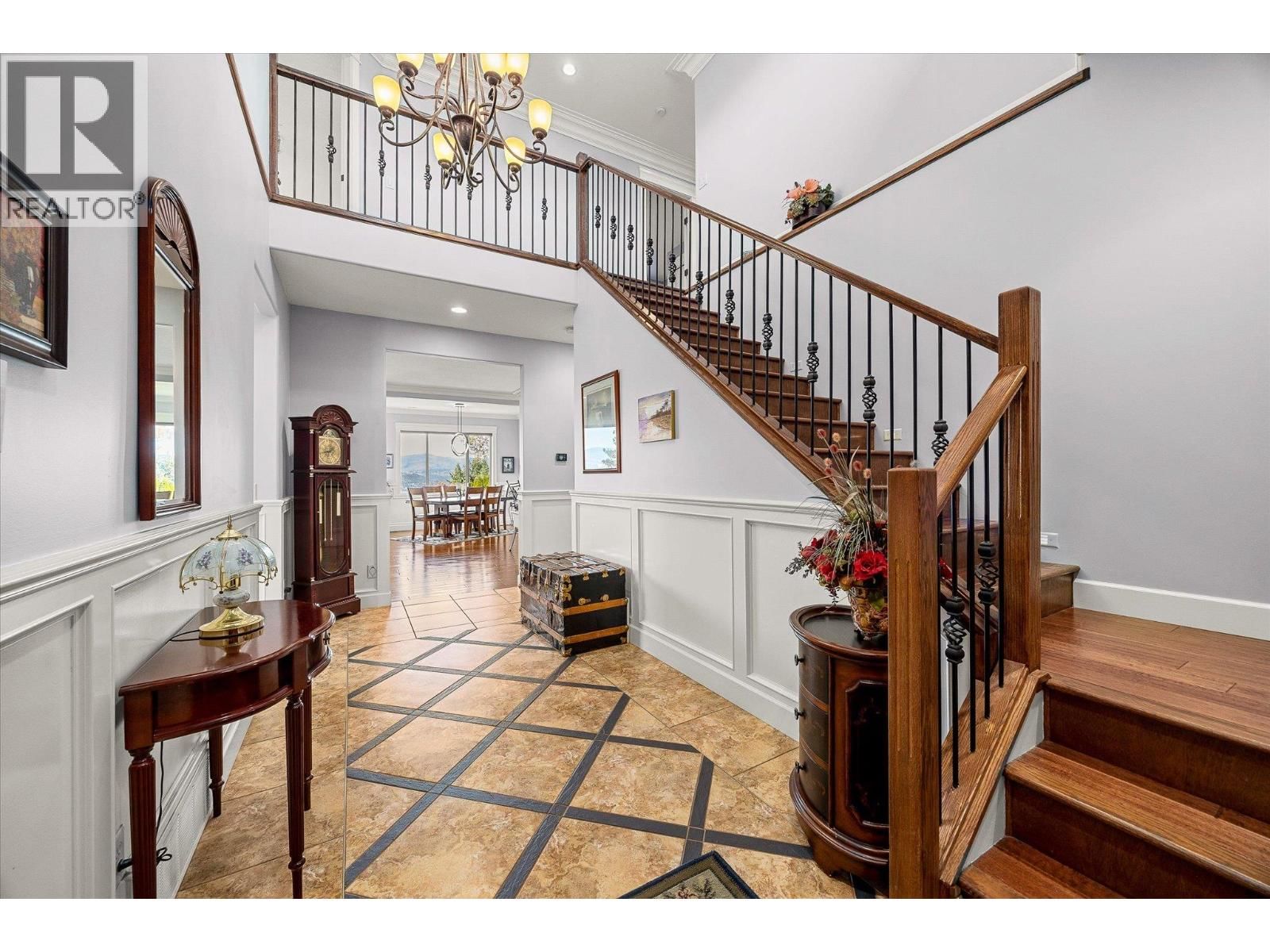 1018 HUME AVENUE Image 6