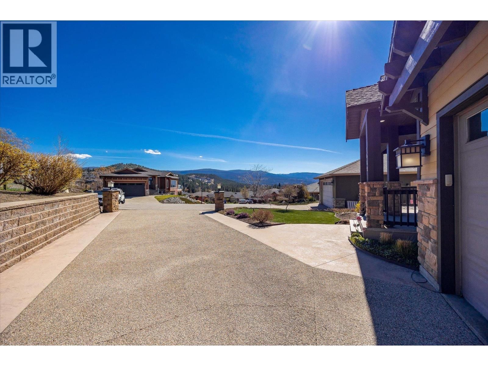 1018 HUME AVENUE Image 69