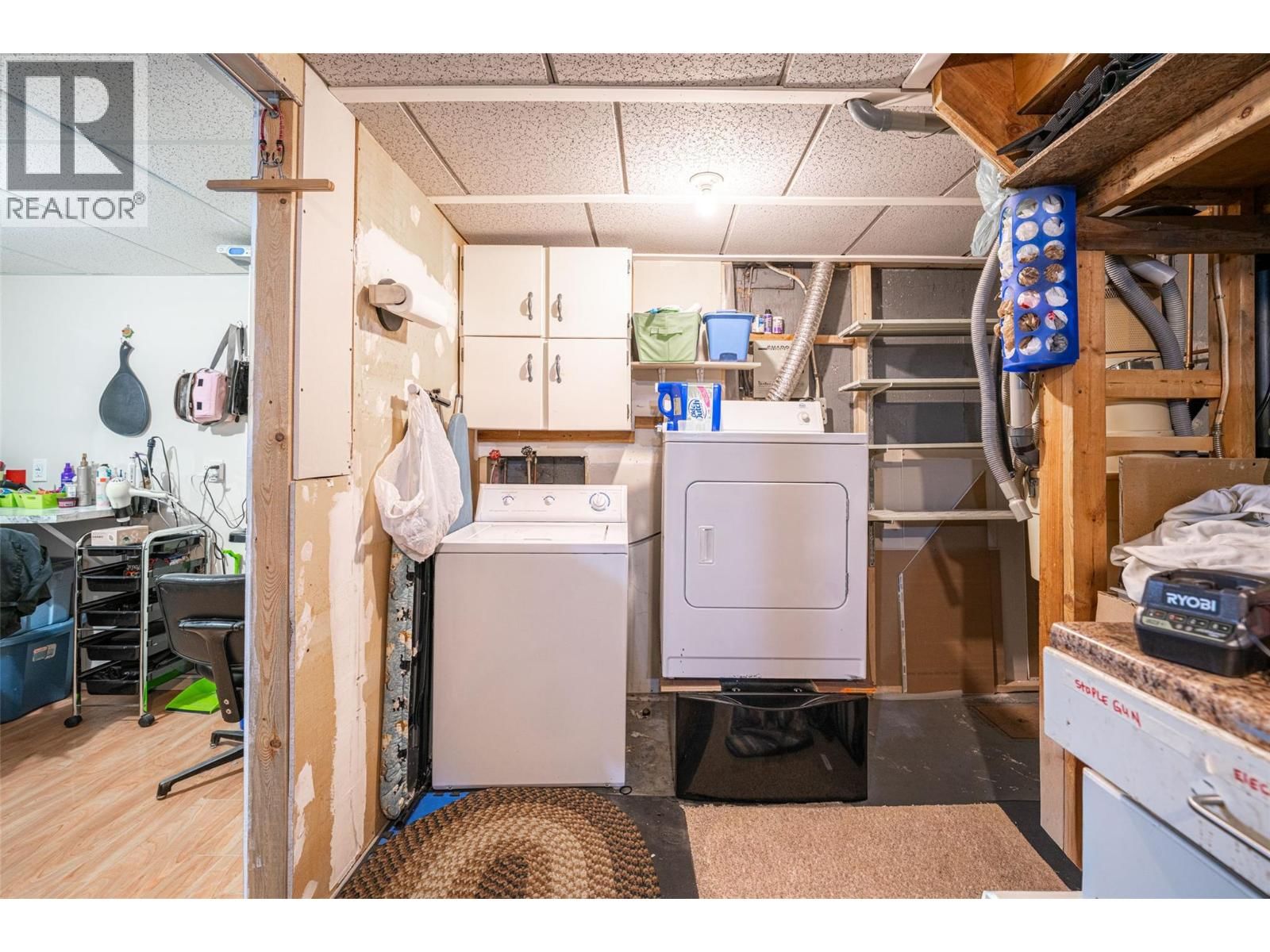 1816 43 STREET Image 29