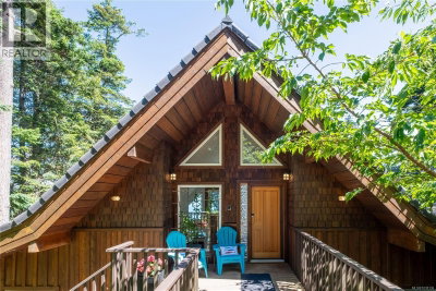 145 Petroglyph Way | Quadra Island British Columbia | Slide Image Nine