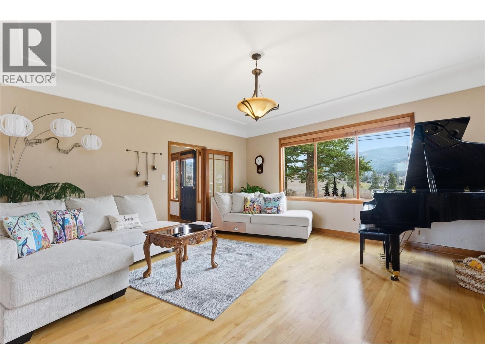 5928 L & A ROAD Image 14