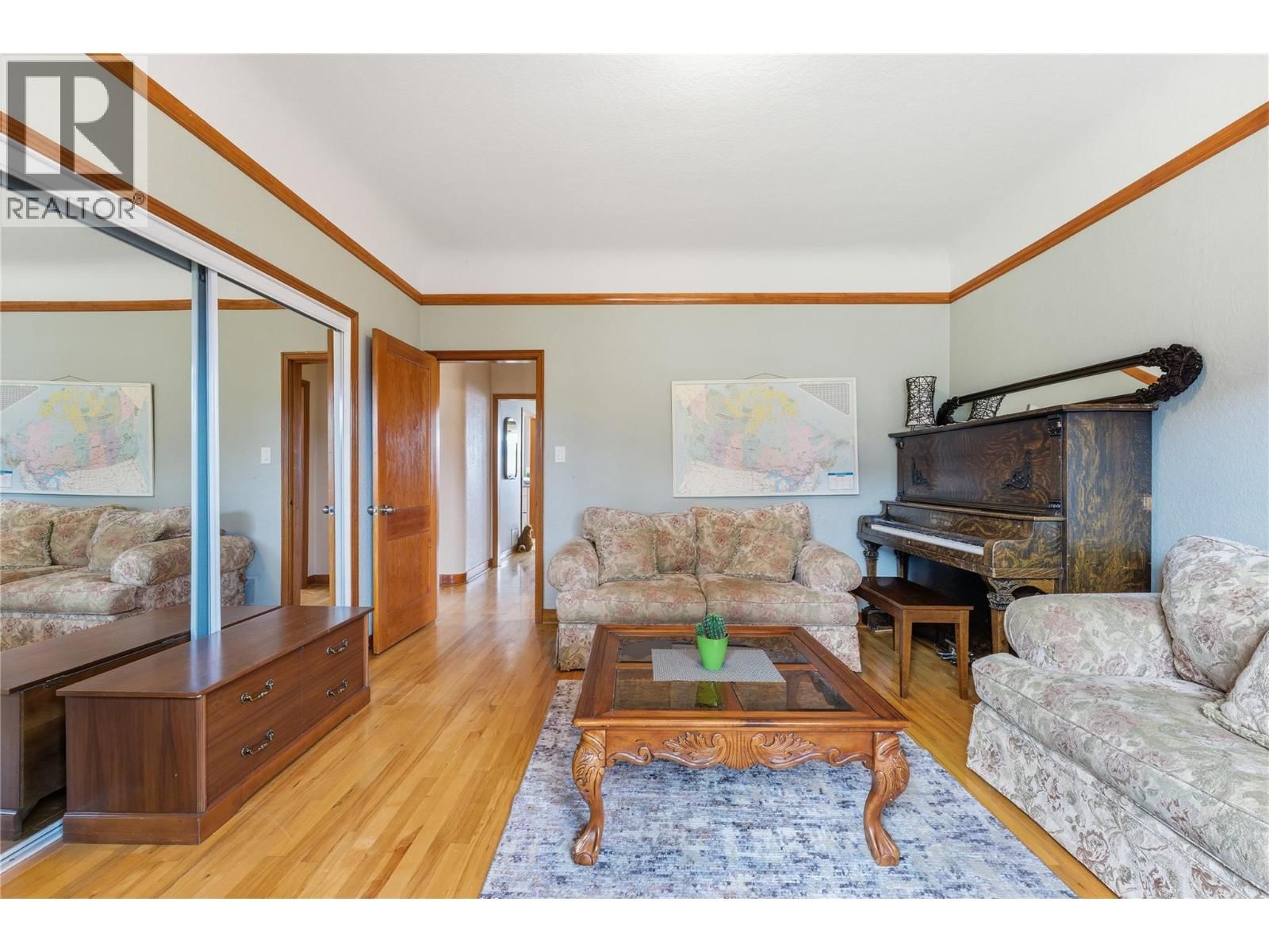 5928 L & A ROAD Image 19