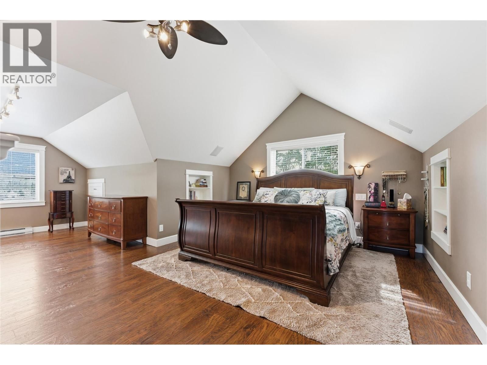 5928 L & A ROAD Image 35