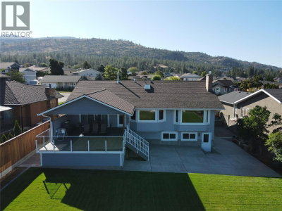 153 WESTVIEW Drive | Penticton British Columbia | Slide Image Four